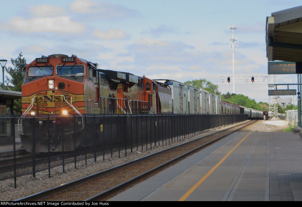 BNSF 4582 East